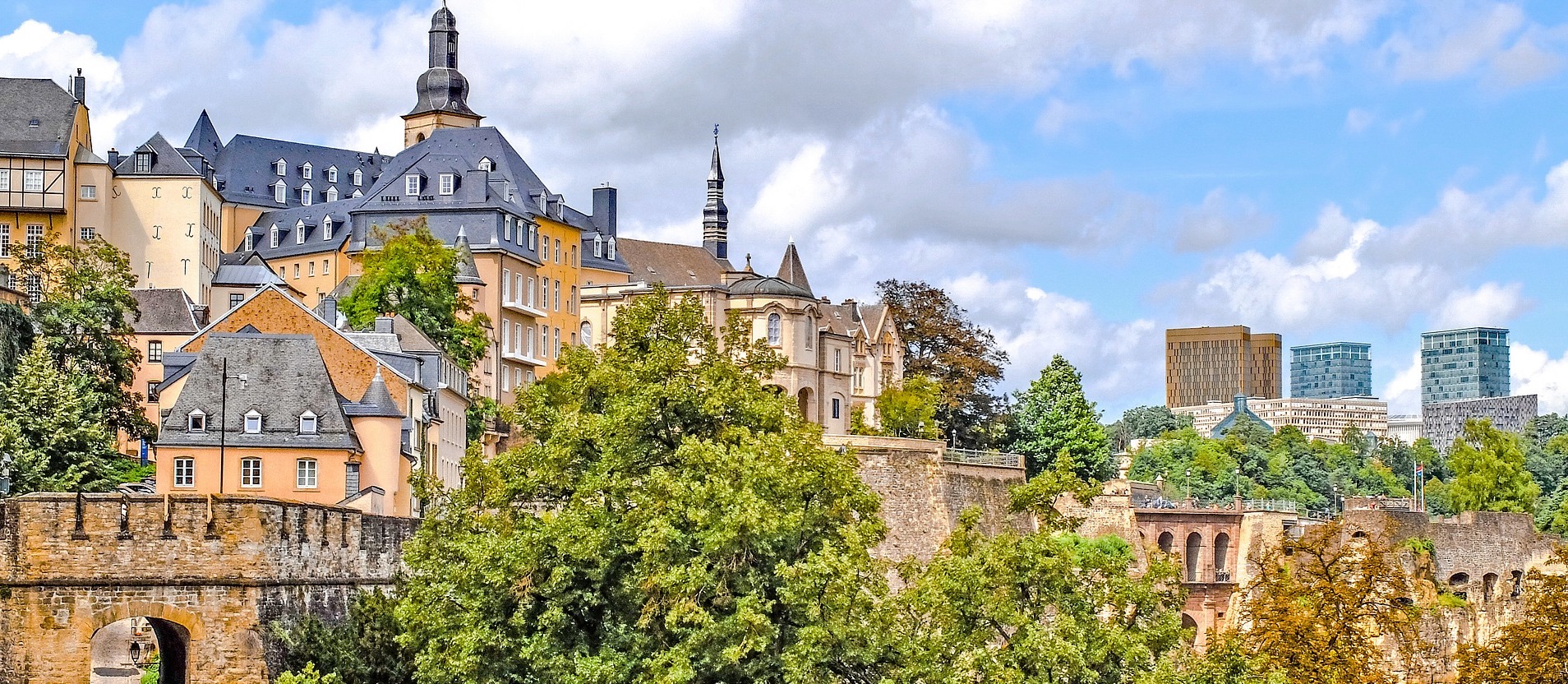 Send money to Luxembourg
